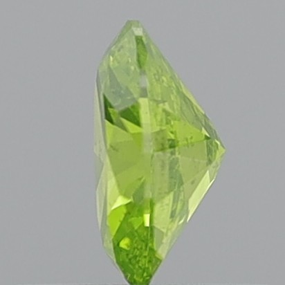 0.61 Carat Oval Brilliant Fancy Vivid Yellowish Green SI2