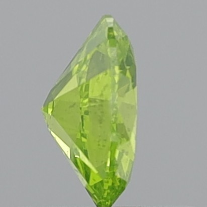 0.61 Carat Oval Brilliant Fancy Vivid Yellowish Green SI2